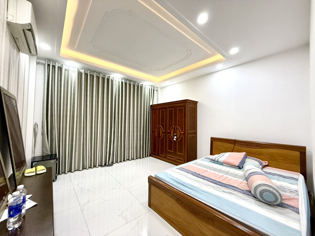 Q12 - Chủ Bán Gấp Giảm 300Tr - 71m2 ( 4,2x17 ) - 5 Tầng - Nhỉnh 6 Tỷ x.